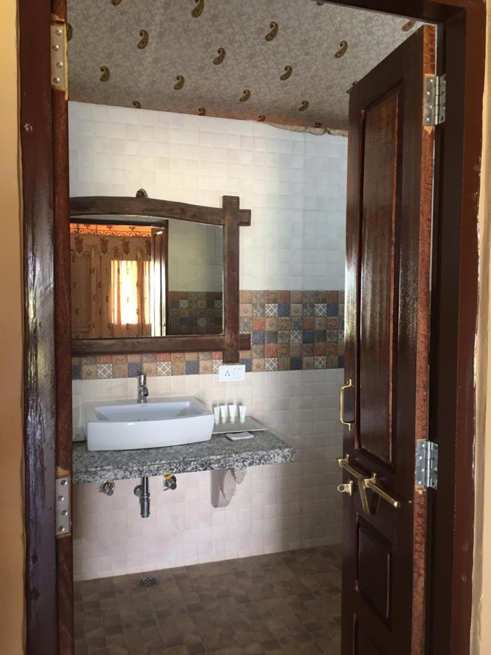 The Sariska Retreat Hotel Thana Ghazi Bilik gambar